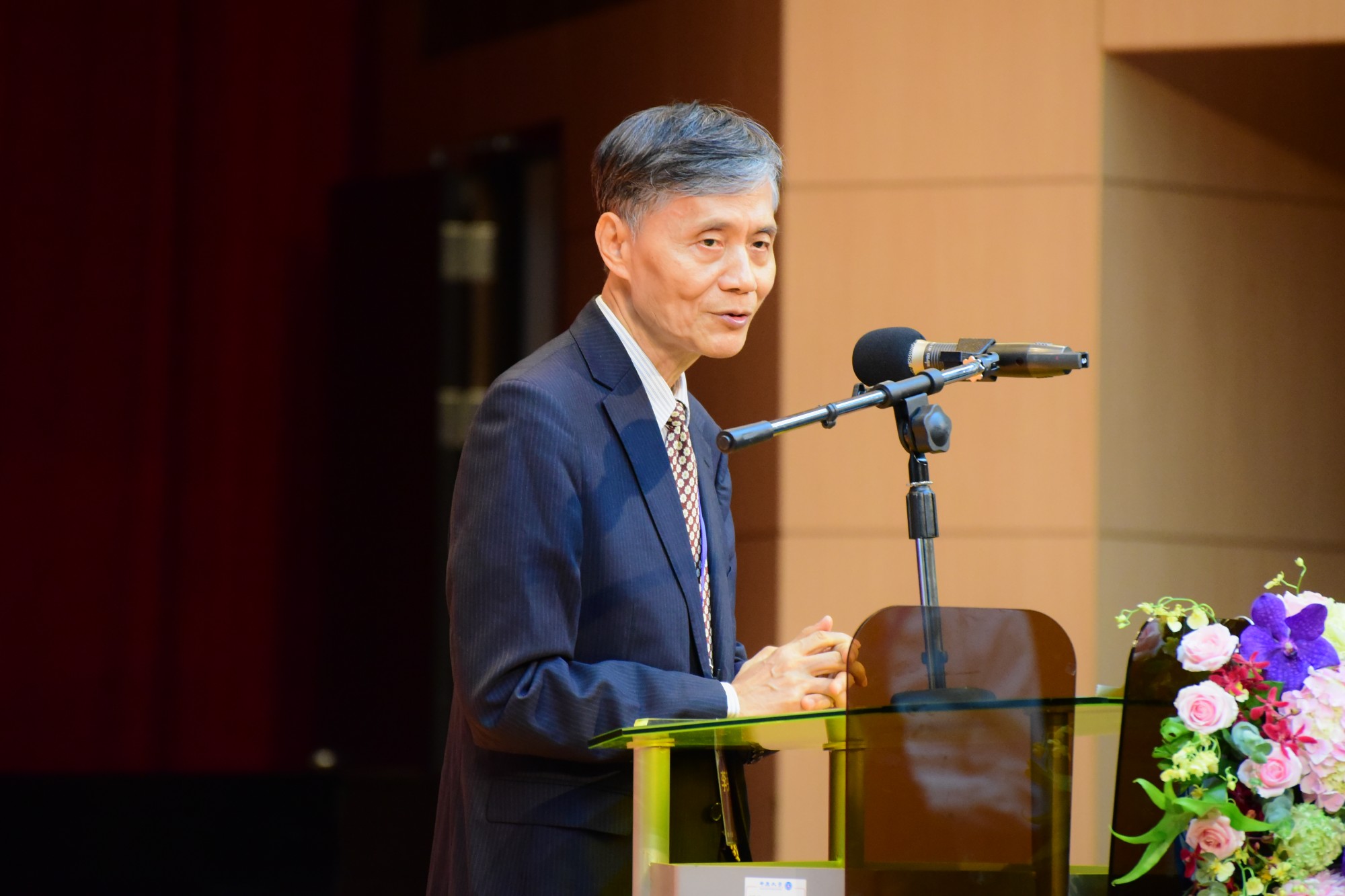中原大學校長李英明強調「中原70 邁向永續」，未來中原將朝綠色AI量子大學邁進。(中原大學提供)